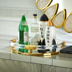 jacques_tray_round_brass_clear_a