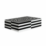 op_art_box_large_ef3b0fe2-c5c3-479a-a4cb-a102717e4a55